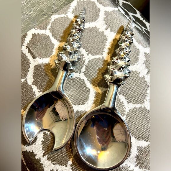 Holiday serving set 2 pcs.w/ Christmas tree design and enamel painted ornaments - Picture 1 of 6